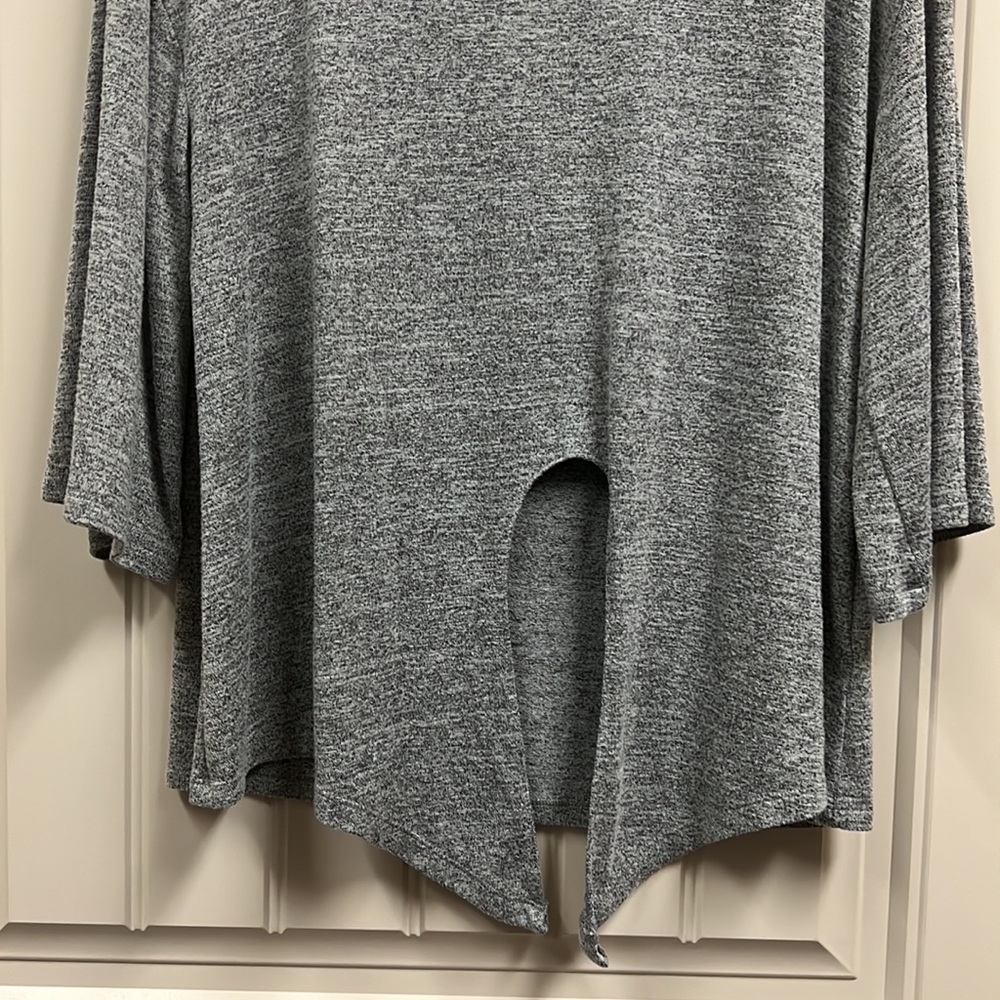 Gap Top - Picture 3 of 5